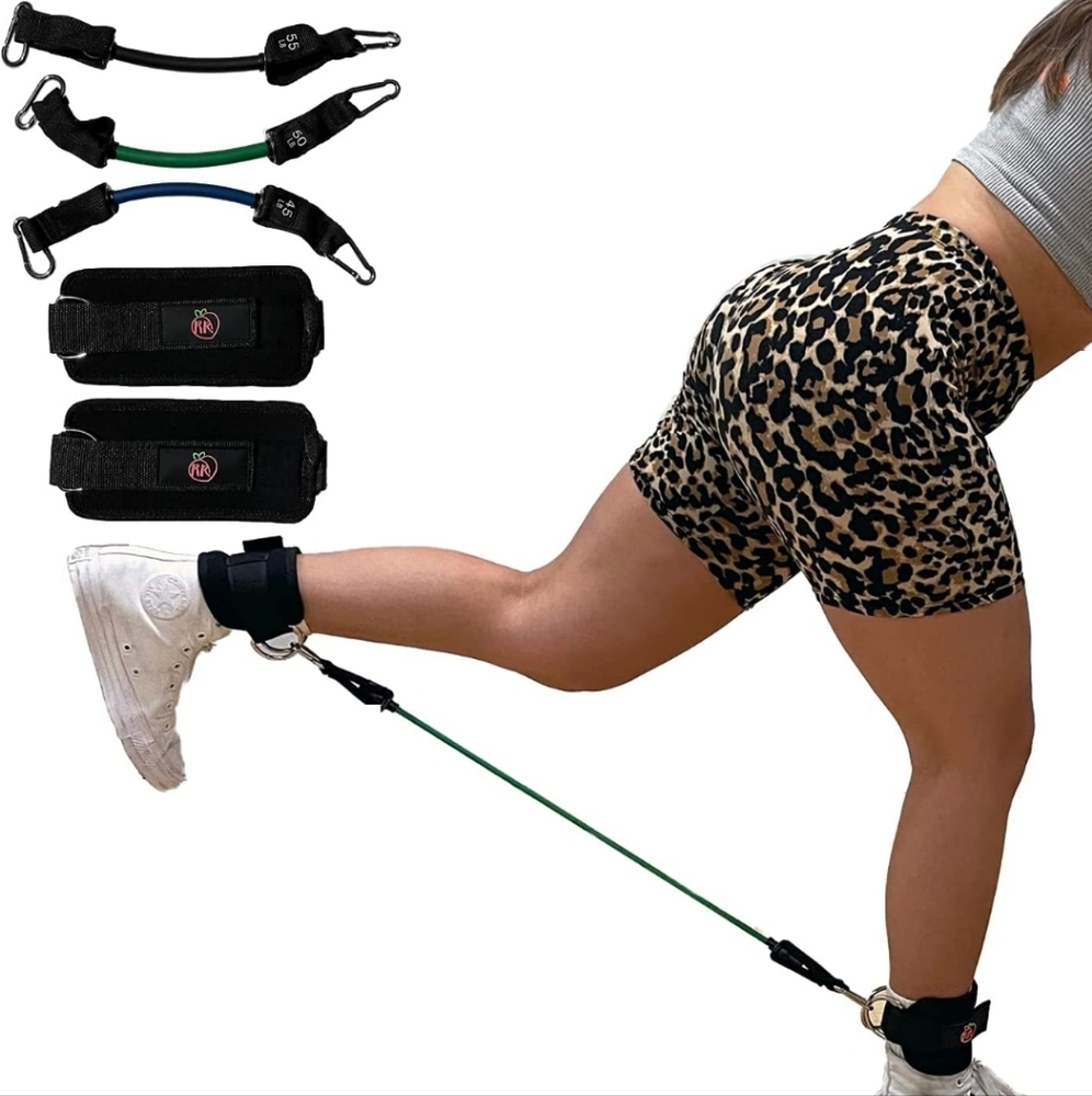 Glute exercise 🍑 resistance bands and ankle cuffs